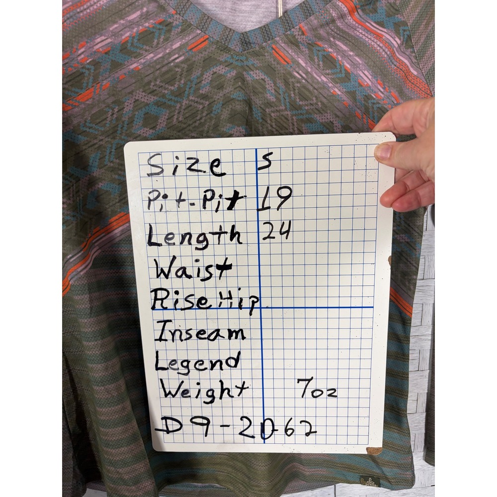 Prana Women's Top Baseball Portfolio V Neck Top Cargo Green Tribe Tribal Print - Picture 11 of 11